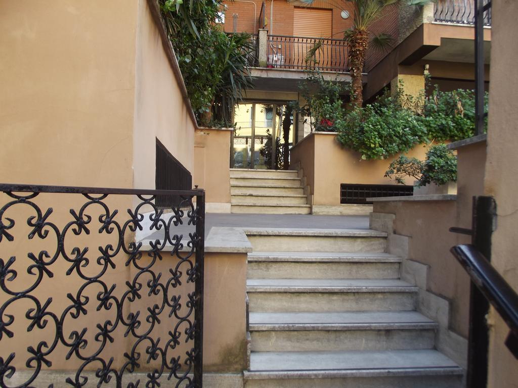 Magenta Superior Terrione 83 Apartment Rome Bagian luar foto